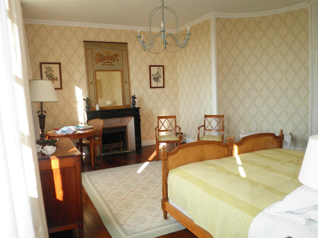 Chateau De La Marronniere Bed & Breakfast Aizenay Bilik gambar